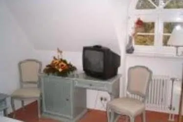 Alt-karow Πανσιόν 3*